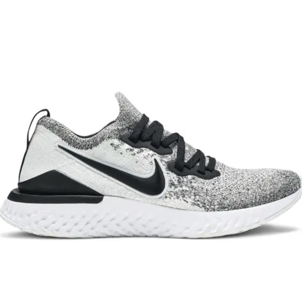 Nike Mens Black and White Running Shoes